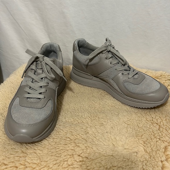 O by Everlane The Trainer Woman’s 9 Mens 7 Gray Leather Lace Up Sneaker - Picture 2 of 11